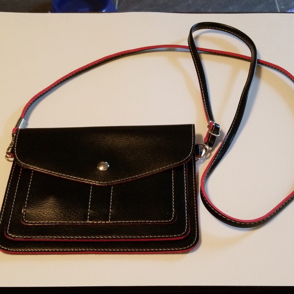 Black and Red Crossbody Purse
